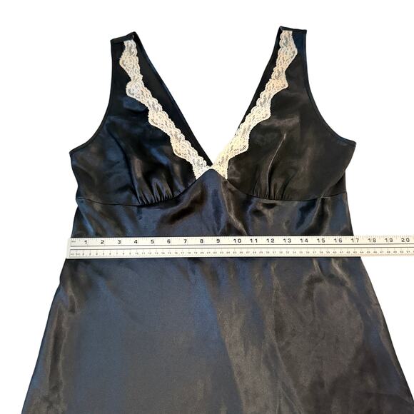 Victoria Secret Women's  Black Satin Slip Dress Nightgown With Lace Trim Large - Picture 3 of 6
